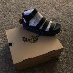 Dr Martens Blaire Vegan sandals